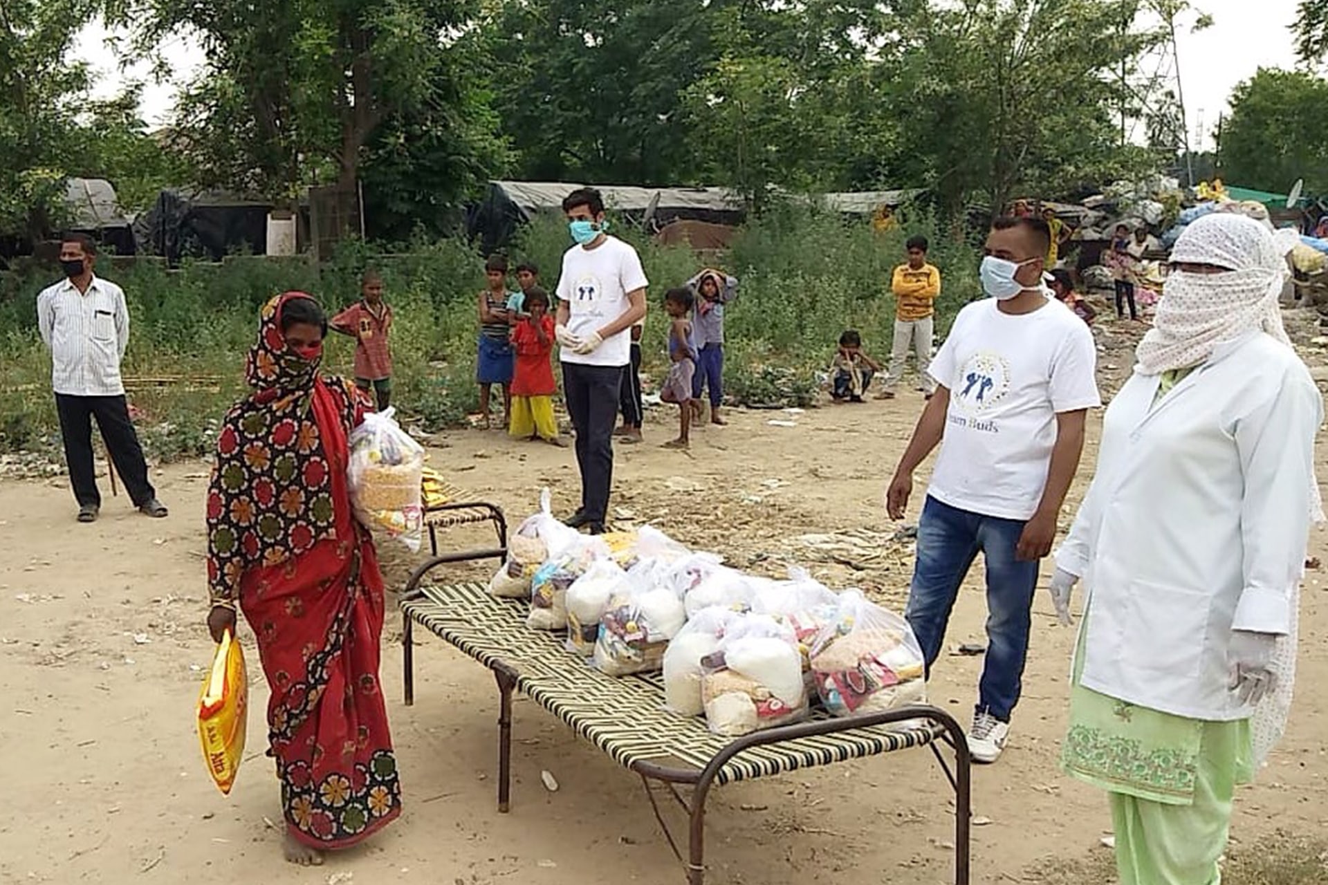 Support during Covid 19: Serving Poor families of Ragpickers