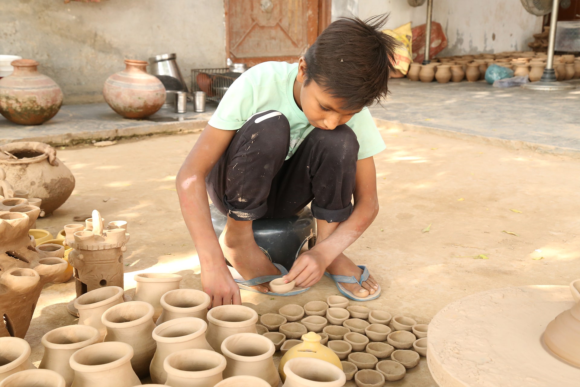 Supporting the Dream of Sameer, an Artisan