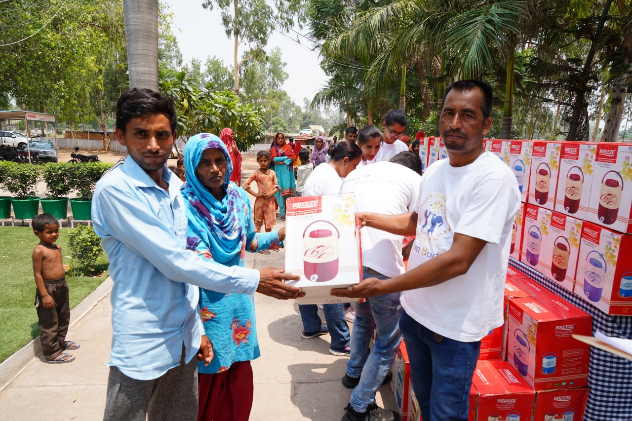 Supporting the poor brick kiln labourers during intense heat wave