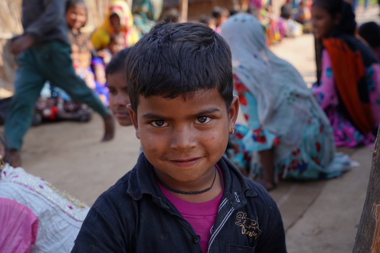 Providing Free Food (Langar) at a slum