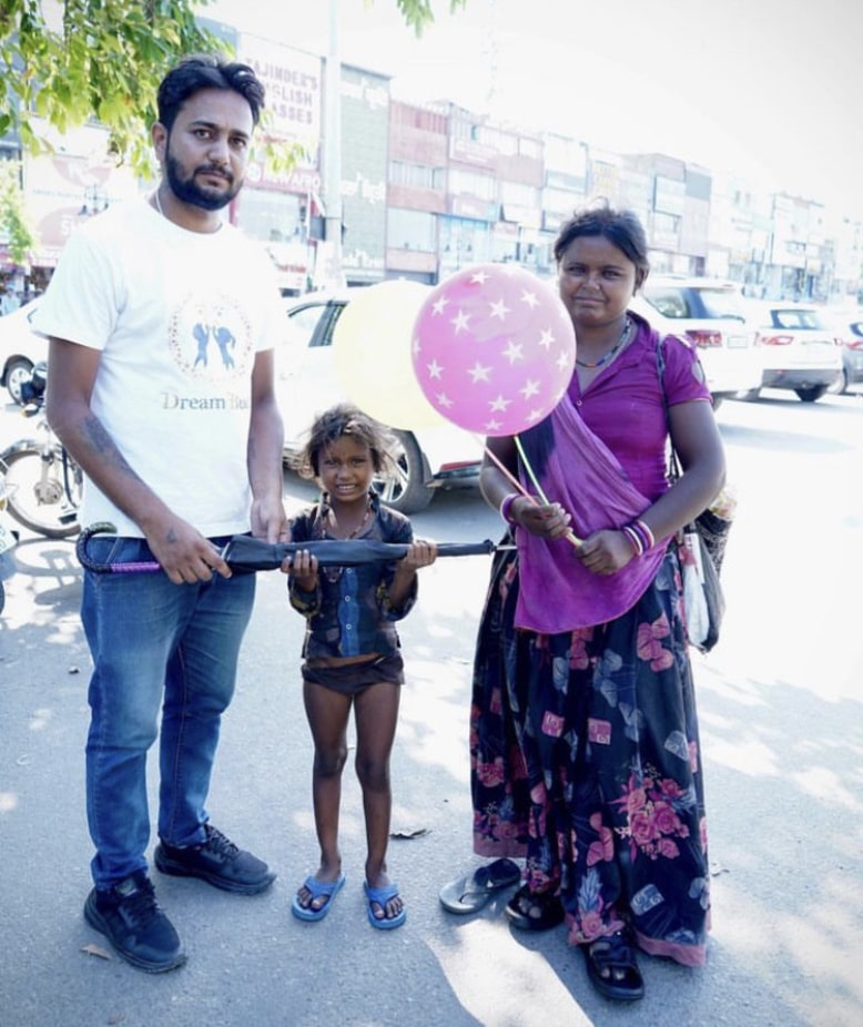 Supporting the poor local vendors during the monsoon season