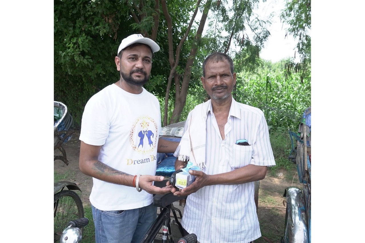 Supporting the Rickshaw Pullers during hot weather