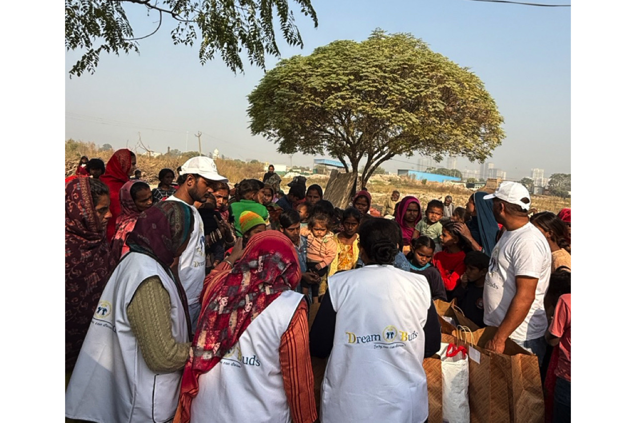 Contribution to ‘Bharat Ke Veer’/ Women Sanitation/ Help to Poor and Local Vendors